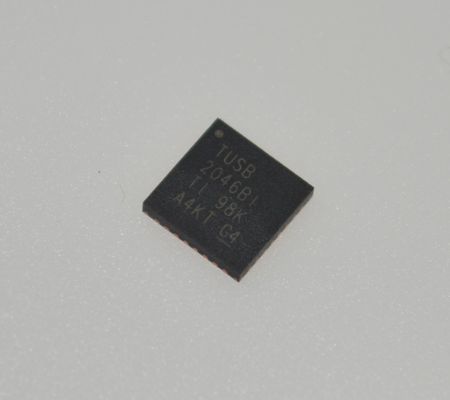 TUSB2046BIRHBR Pengontrol Hub USB 2.0 4-Port dengan Dukungan 12Mbps/1.5Mbps Transceiver Terintegrasi Operasi 3.3V Mode Hemat Daya EMI Rendah and Rentang Suhu Industri (-40°C hingga 85°C)