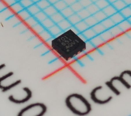 BQ294701DSGR - Pelindung Sel Li-Ion dengan Deteksi Tegangan Lebih/Kurang 2ion Arus 1µA Rentang 3.6V-10V Respons 1ms Pemadaman Termal and Paket DSBGA