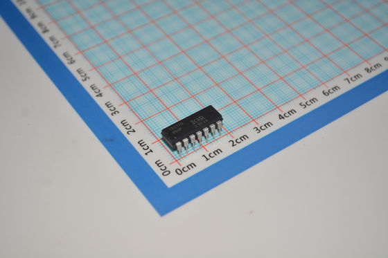 IR2110PBF Pengemudi Sisi Tinggi / Rendah dengan 600V Rating 2.5A Output Puncak 10V-20V Supply 120ns Switching UVLO Protection and Compact PDIP Package
