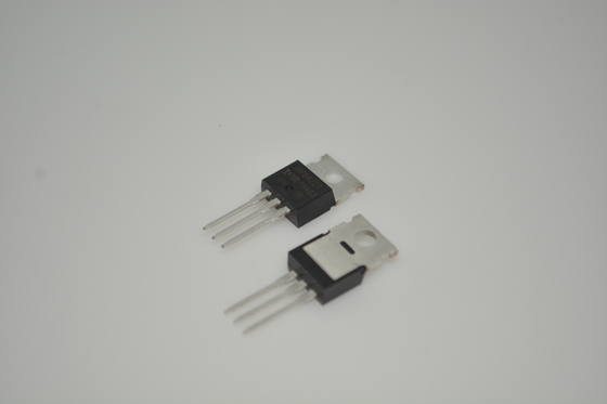 IRFB4227PBF 200V/195A MOSFET dengan Ultra-Low 4.5mΩ Rds ((on) TO-220 Paket Logic-Level Drive Avalanche Rated Fast Switching Efisiensi Tinggi Desain yang Robust untuk Sistem Kontrol Motor & Power
