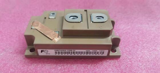 1MB1300SA-120B-52 1200V 1300A Modul IGBT Setengah-Jembatan Vce(sat) Rendah Ketahanan Hubung Singkat Tinggi Kerugian Switching Rendah Teknologi Tekan-Pas Untuk Penggerak Industri Berat dan UPS Daya Tinggi