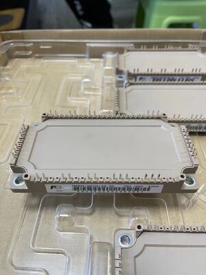 7MBR100VN120-50 Modul PIM 1200V 100A Terintegrasi Penyearah dan Inverter Kerugian Rendah Isolasi Tinggi NTC Built-in Paket Kompak Untuk Penggerak Motor Industri dan UPS