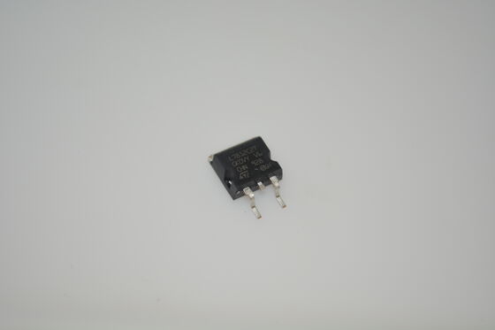 L7812CD2T 12V 1A Linear Voltage Regulator Fixed Output Thermal Overload Protection Short Circuit Protection Current Limiting TO-263 Package Untuk pengaturan pasokan listrik lokal