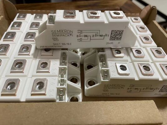 SKKT106/16E 1600V 106A Modul Thyristor Ganda VF Rendah 1.35V Lonjakan 2.4kA Kontak Tekanan Basis Keramik AlN SEMIPACK1 Terisolasi Bersertifikat UL untuk Soft Starter dan Drive