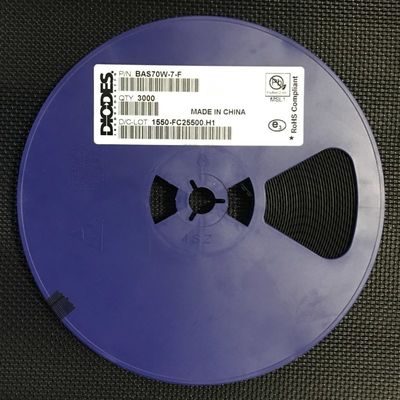 Dioda Schottky Seri Ganda BAS70W-7-F Tegangan Balik 70V Arus Maju 200mA VF and Kebocoran Rendah Paket SOT-323 Switching Kecepatan Tinggi Ideal untuk Sirkuit Perlindungan and RF