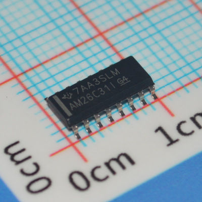 AM26C31IDR 3V-5.5V Driver RS-422 32Mbps ±15kV ESD 8ns Skew SOIC-16 -40°C hingga +85°C