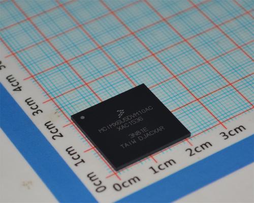 MCIMX6U5DVM10AC i.MX 6UltraLite 800MHz Cortex-A7 MPU 128KB L2 Cache 624-MAPBGA (21x21) -40°C sampai +105°C IoT Industri Dioptimalkan