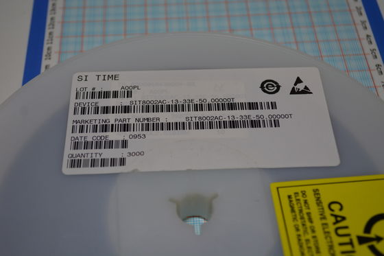 SIT8002AC-13-33E-50.00000T 50MHz MEMS Oscillator ±50ppm Stabilitas 1.8-3.3V Pasokan 2.5mA Daya Rendah LVPECL Output -40°C sampai +85°C AEC-Q100 Berkualifikasi