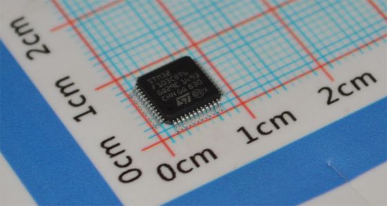 STM32F103CBT6 MCU Cortex-M3 72MHz 128KB Flash 20KB RAM 2x12-bit ADC 3xUSART USB/CAN LQFP-48 2.0-3.6V -40°C hingga +85°C Performa Tingkat Industri