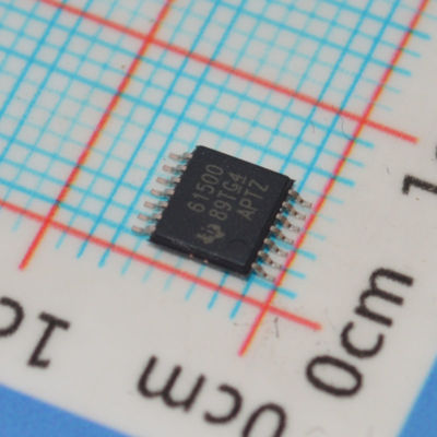 TPS61500PWPR 5V 1.2A Boost Converter 2.5-5.5V Input 95% Efisiensi 1MHz 14-HTSSOP -40°C sampai +85°C