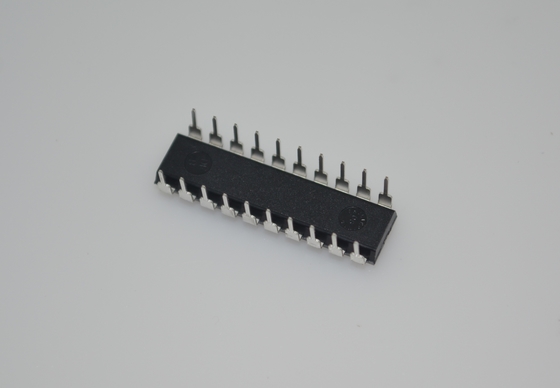 DAC0832LCN 8-Bit Multiplying DAC 1μs Waktu Pengendalian ±10V Output 20mW Power DIP-20 0°C sampai +70°C