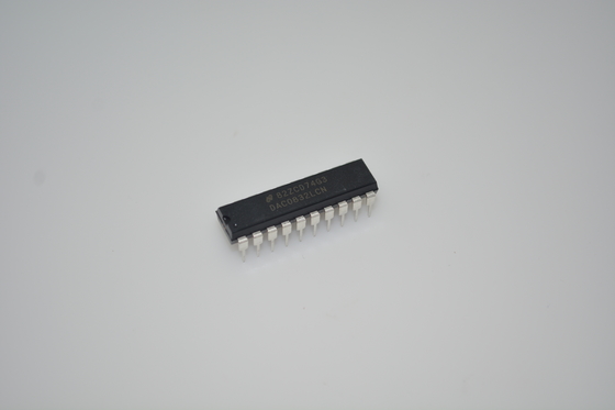 DAC0832LCN 8-Bit Multiplying DAC 1μs Waktu Pengendalian ±10V Output 20mW Power DIP-20 0°C sampai +70°C