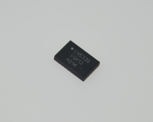 EN5339QI 3A Konverter Buck Sinkron 4.5-36V Input Efisiensi 95% QFN-24 -40°C hingga +125°C AEC-Q100