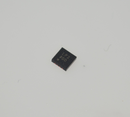 ADM7172ACPZ-R7 6.5V 2A LDO Kebisingan Ultra-Rendah 1μV RMS Kebisingan 75dB PSRR @1MHz Input 2.3-6.5V LFCSP-8 -40°C hingga +125°C