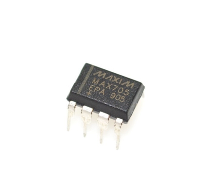 MAX705EPA Supervisor Mikroprosesor 4.65V Ambang 200ms Reset Pulse 5V Pasokan DIP-8 -40°C sampai +85°C