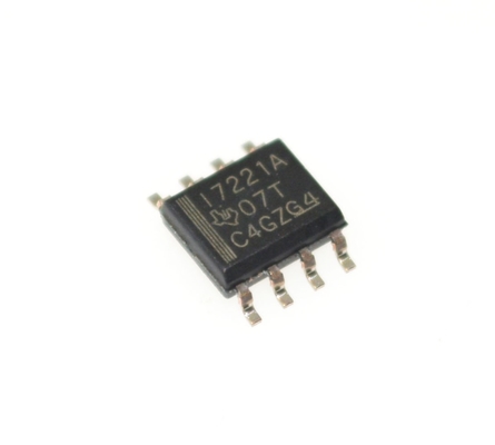 ISO7221ADR Digital Isolator 1-Channel 150Mbps Kecepatan tinggi 3kVrms Isolasi 3.1ns Penundaan 2.7-5.5V Tegangan lebar -40°C sampai +125°C Paket SOIC-8