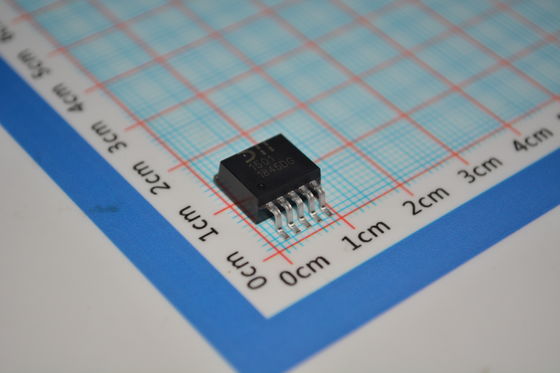 AP1501-K5G-13 5V/3A Step-Down Converter dengan 4.5-40V Input 90% Efisiensi Low Quiescent Current Thermal Shutdown 500kHz Frekuensi and SOT-23 Paket