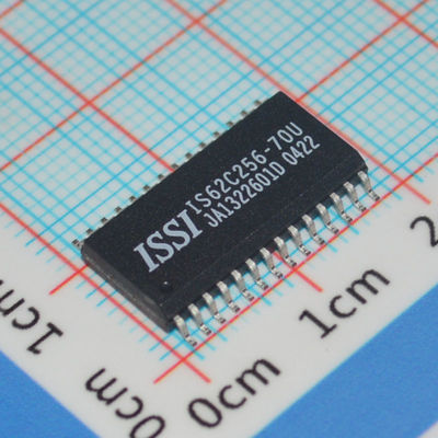 IS62C256-70U 32Kx8 SRAM Berkecepatan Tinggi 70ns Waktu Akses Daya Rendah CMOS 5V Operasi Industrial Temp Range TTL Kompatibel Penyimpanan Data yang andal Paket 28-Pin yang Mudah Digunakan