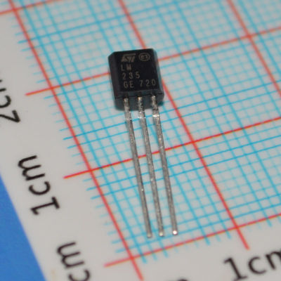 LM235Z Sensor Precision Celsius 1°C Keakuratan 2°C sampai 150°C Range Linear 10mV/°C Output Easy Calibration Wide 4V-30V Supply Low Self Heating TO-92 Package