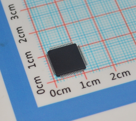 LPC2131FBD64/01,15 ARM7 MCU Inti 32-bit RISC 64KB Flash 16KB RAM Kecepatan 60MHz USB 2.0 2x UART 64-LQFP -40°C hingga +85°C Tingkat Industri