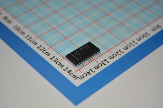 MAX7221EWG+T 8-digit LED Display Driver dengan SPI Interface 10MHz Serial Data Rate 2.7V-5.5V Operasi Kontrol LED Individu dan 24-Pin Wide SOIC Package