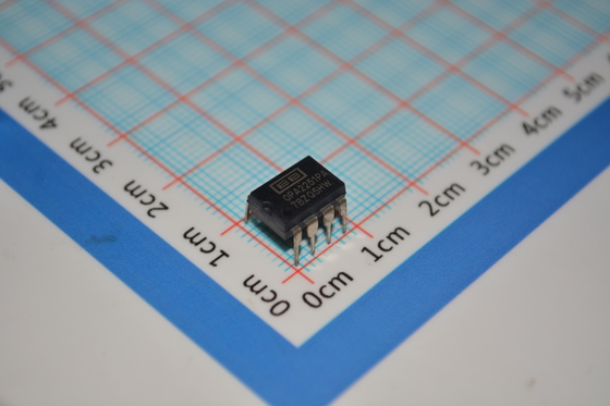 OPA2251PA Precision Dual Op Amp dengan Bandwidth 10MHz Low 0.5μV/°C Drift 1.1μVpp Noise Rail-to-Rail Output ±2.25V sampai ±18V Supply dan 8-Pin DIP Package