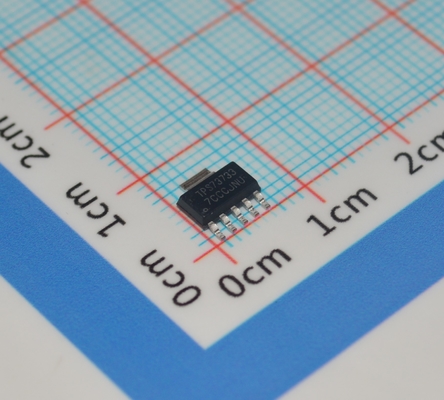 TPS73733DCQ 3.3V 1A Noise Ultra-Low (30μVRMS) LDO dengan PSRR Tinggi (75dB) 1% Keakuratan Dropout Rendah (310mV) Aktifkan Pin Stabil dengan Perlindungan Arus/Termal Keramik 1μF dalam Paket TO-263