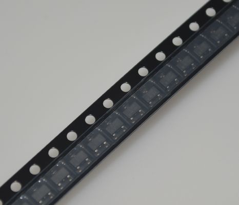 LMH1981MTX/NOPB Video Sync Generator 3.3V Operasi ±20ps Jitter Genlock and Free Run HD/SD Deteksi Otomatis 10-Bit DAC Industrial Temp -40°C sampai 85°C Paket 14-TSSOP