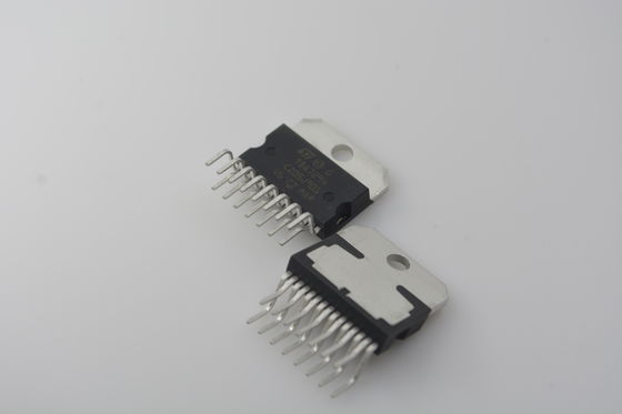 TDA7294V Penguat Audio DMOS 100W dengan Fungsi Mute/Standby Daya Output Tinggi Kebisingan Rendah Rentang Catu Daya Lebar (±10V hingga ±40V) Perlindungan Hubung Singkat and Termal dan Teknologi SPI