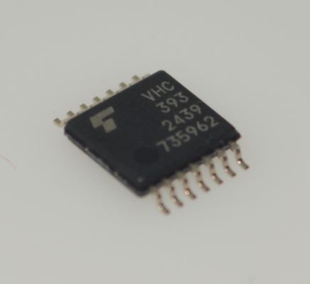 74VHC393FT Penghitung Biner 4-Bit Ganda dengan Operasi 2-5.5V Reset Asinkron Input Toleran 5.5V Drive Output 8mA Imunitas Kebisingan Tinggi dan Paket TSSOP-14