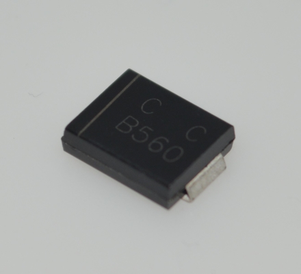 CDBC560-G 560Ω@100MHz Common Mode Choke Peringkat Arus Tinggi Rentang Suhu Lebar DCR Rendah Penekanan EMI Sangat Baik Kepatuhan RoHS Desain Kompak Perlindungan Jalur Daya & Data