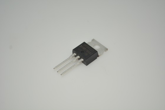 IRFB4227PBF 200V/195A MOSFET dengan Ultra-Low 4.5mΩ Rds ((on) TO-220 Paket Logic-Level Drive Avalanche Rated Fast Switching Efisiensi Tinggi Desain yang Robust untuk Sistem Kontrol Motor & Power