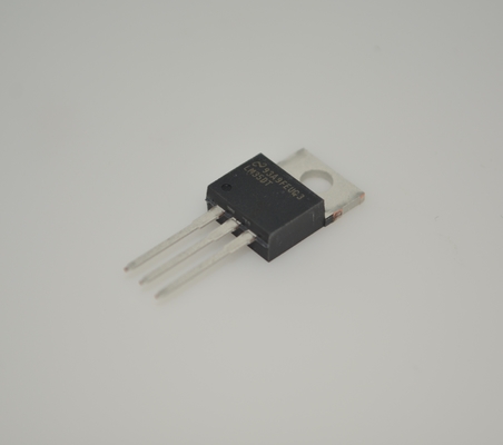 Sensor Suhu Celsius Presisi LM35DT dengan Output Linear +10mV/°C Akurasi 0.5°C Rentang Lebar -55°C hingga +150°C Pemanasan Diri Rendah Operasi 4-30V Kalibrasi Mudah dan Paket TO-220