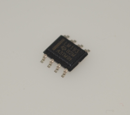 LM193DR Pembanding Tegangan Ganda Daya Rendah dengan Output Open-Collector Catu Daya Lebar 2V-36V ±1V-18V Catu Daya Ganda Arus Masukan Rendah Akurasi Tinggi Kompatibel TTL/CMOS Paket SOIC-8