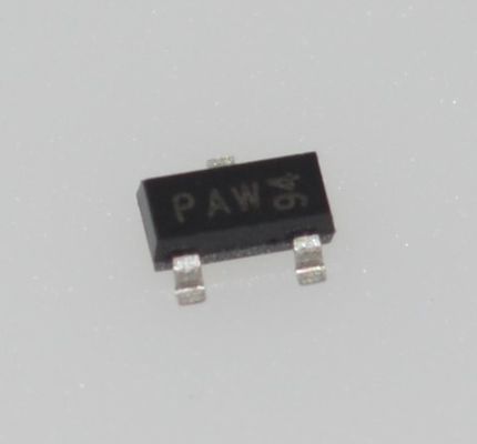 PMEG4005CT Ultra-Low VF 1.22V Efisiensi Tinggi 40V/70A Dioda Schottky dengan Dual-Center-Pin AEC-Q101 Berkualifikasi Bebas Halogen RoHS Memenuhi Kinerja Termal Superior dalam Paket TO-220AB