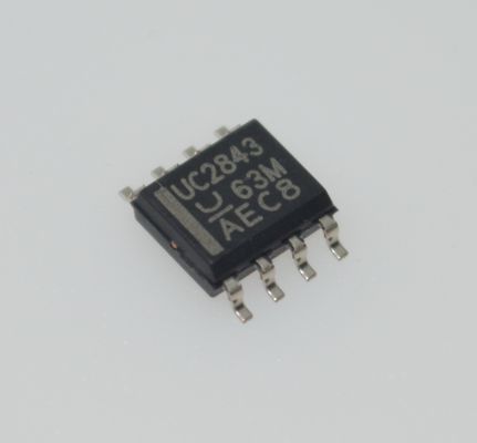 Pengendali PWM Mode-Arus UC2843D8TR dengan Operasi 500kHz 8.4V/7.9V UVLO Output Totem-Pole 50mA Bandgap Internal Trimmed Arus Start-Up & Operasi Rendah dalam SOIC-8