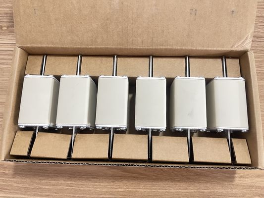 NH1GG69V125P IGBT 125A/1200V Daya Rugi Rendah Efisiensi Tinggi 175°C Ketahanan Isolasi Penuh Bangunan kompak untuk Inverter Industri and EV