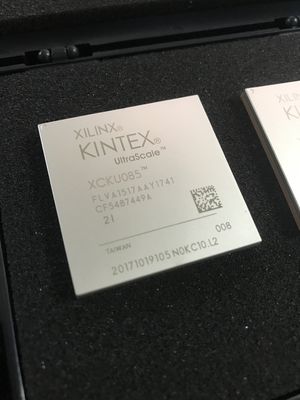 Bebaskan FPGA Kintex UltraScale XCKU085 Berkinerja Tinggi dengan 1.5M Sel Logika 1517 I/O 8.0GB/s 34Mb BRAM 5.5Mb UltraRAM 2.5D IC 100G Ethernet