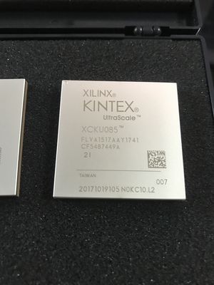 Bebaskan FPGA Kintex UltraScale XCKU085 Berkinerja Tinggi dengan 1.5M Sel Logika 1517 I/O 8.0GB/s 34Mb BRAM 5.5Mb UltraRAM 2.5D IC 100G Ethernet