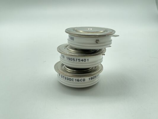 VS-ST330C16C0 Modul Setengah-Jembatan 1600V 330A Rendah Vce(sat) Kerugian Rendah Ketahanan Hubung Singkat Tinggi NTC Terintegrasi Untuk Inverter Industri dan UPS Daya Tinggi