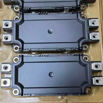 SEMIX603GB12E4P 1200V 600A IGBT Modul Low Vce ((sat) High Short Circuit Ruggedness Low Switching Loss High Isolation Industrial Grade Untuk UPS Daya Tinggi dan Drive Industri