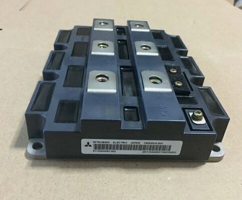 CM900HC-90H Modul IGBT Arus Tinggi 900V 900A Rendah VCE(sat) 2.7V Ketahanan Hubungan Singkat Tinggi Kerugian Switching Rendah Isolasi Tinggi Untuk Penggerak Industri Berat dan Mega UPS