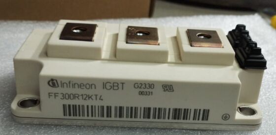 FF300R12KT4 1200V 300A IGBT Modul VCE rendah (sat) Kerapuhan Sirkuit Singkat Tinggi Kerugian Switching Rendah Isolasi Tinggi Untuk Penggerak Industri Berat dan UPS Daya Tinggi