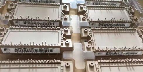 FP25R12KT4 B11 1200V 25A PIM IGBT Module Rugi Switching Rendah TrenchStop IGBT4 Terintegrasi NTC Pelat Dasar Tembaga Terisolasi Operasi 150°C Teknologi PressFIT Untuk Penggerak Motor