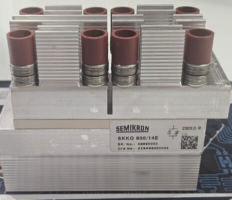 SKKQ800/14E 1400V 800A Single Thyristor Module Fast Switching Low VF 1.37V 12kA Surge AlN Kontak Tekanan Dasar Keramik Amplifying Gate UL Sertifikasi untuk Soft Starter dan Inverter