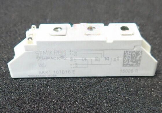 SKKT107B16E 1600V 107A Modul Thyristor Ganda Basis Keramik AlN Kontak Tekanan Arus Lonjakan 2.4kA VF Rendah 1.35V SEMIPACK1 Terisolasi Bersertifikat UL untuk Soft Starter dan Drive