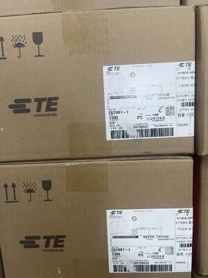 282087-1 4 Posisi 2.5mm Pitch Wire-to-Board Receptacle Crimp Housing Friction Lock Panel Mount Polarized UL 94V-0 4.5A Rating untuk Distribusi Listrik dan Industri