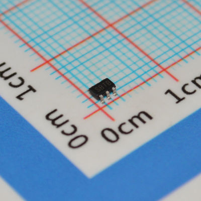 LM3671MF-ADJ 1MHz Adjustable Buck Converter 2.7-5.5V Input 600mA Output SOT-23-5 90% Efisiensi -40°C sampai +85°C