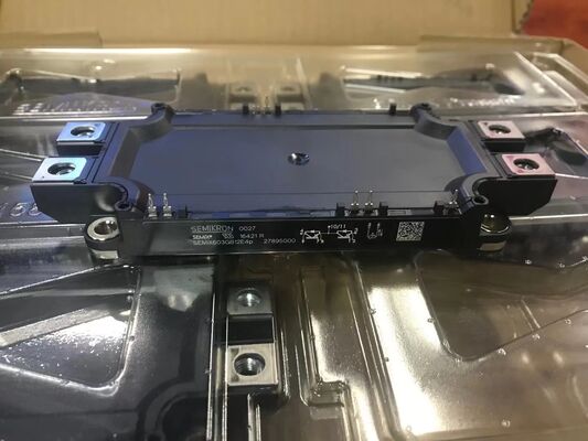 SEMIX603GB12E4P 1200V 600A IGBT Modul Low Vce ((sat) High Short Circuit Ruggedness Low Switching Loss High Isolation Industrial Grade Untuk UPS Daya Tinggi dan Drive Industri